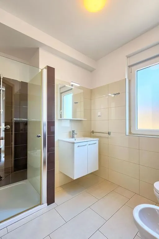 Lovely Fazana Apartments 400M From The Sea Croatia